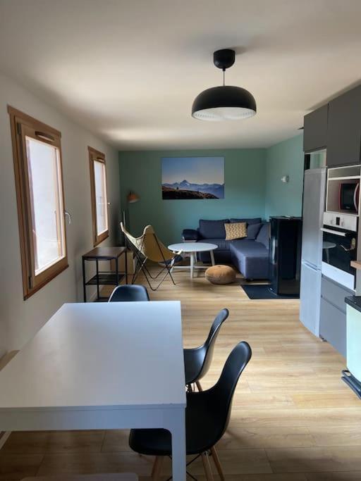 3 Chambres, Calme, Vue Imprenable, Refait A Neuf Le Monêtier-les-Bains Extérieur photo