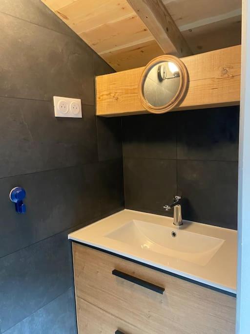 3 Chambres, Calme, Vue Imprenable, Refait A Neuf Le Monêtier-les-Bains Extérieur photo